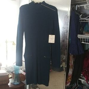 Beautiful vintage Derek Heart pull over knee sweat